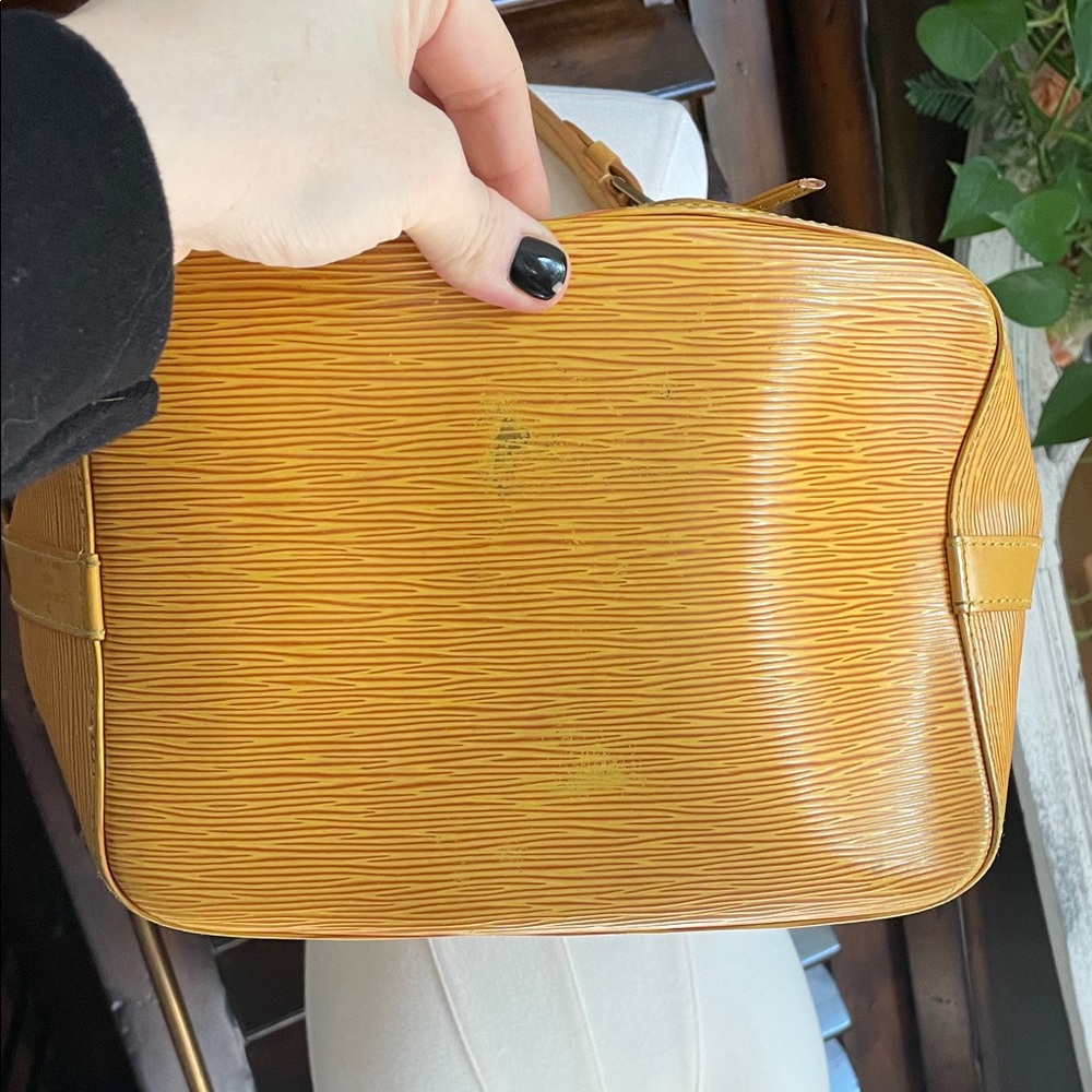 Louis Vuitton Vintage Bucket Bag add Guitar Strap to Crossbody! Authentic As Is - Picture 9 of 17